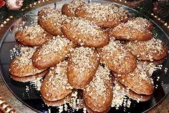 Μελομακάρονα με σταχτόνερο