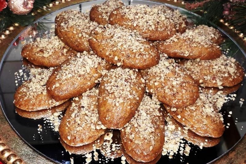 Μελομακάρονα με σταχτόνερο