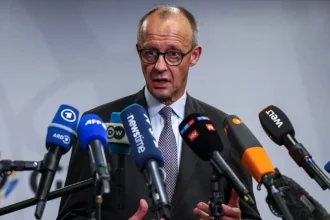 Ουκρανία: Τηλεφωνική επικοινωνία Μερτς με Τραμπ – «Έκανα απολύτως σαφή τη θέση της Ευρώπης», δήλωσε ο Γερμανός καγκελάριος