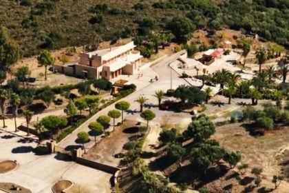 «Σπάει» τη σιωπή του ο κουμπάρος του 68χρονου ιδιοκτήτη του κάμπινγκ στη Φοινικούντα - «Δεν πιστεύω ότι είχε λόγους να φοβάται»