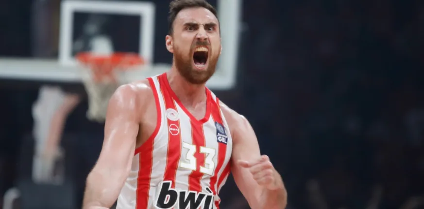 Ολυμπιακός: Μέσα Μιλουτίνοφ και Φουρνιέ με Παρτίζαν