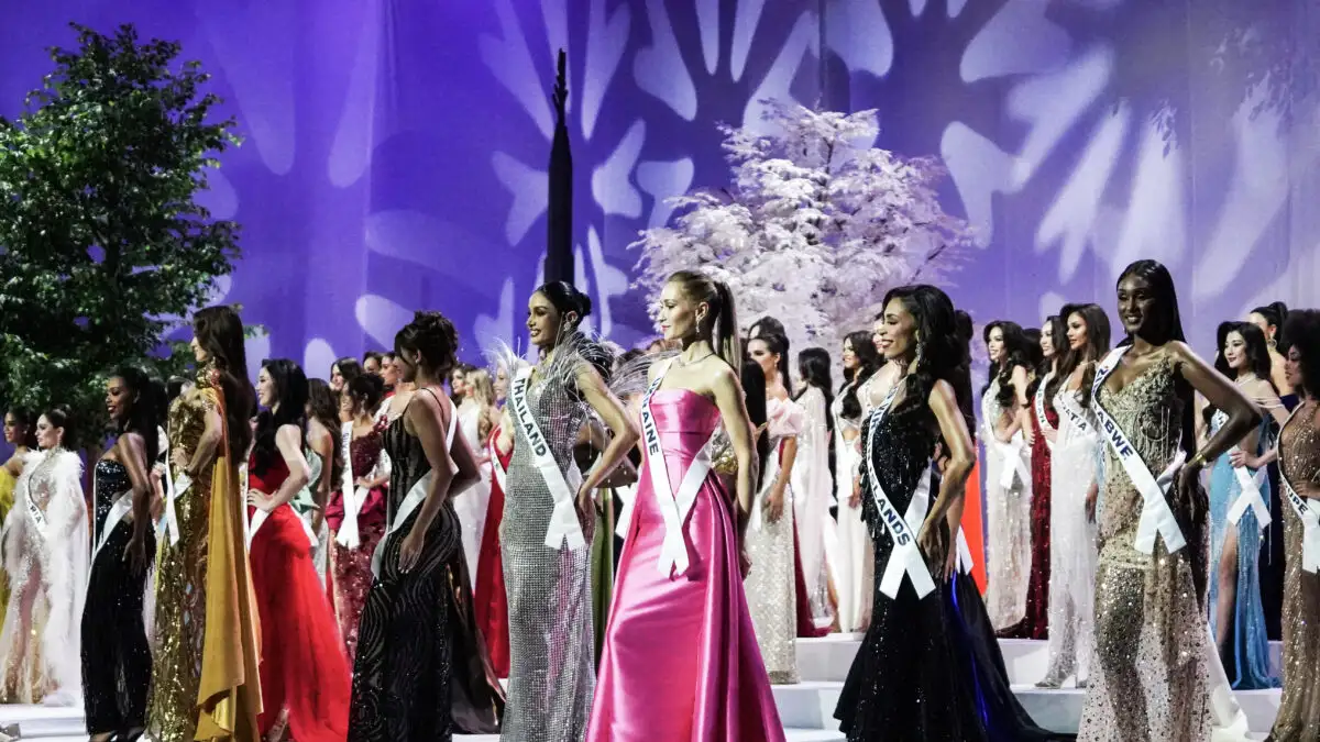 Εξέγερση στο Μις Υφήλιος στην Ταϊλάνδη: Ο διευθυντής αποκάλεσε χαζή την Μις Μεξικό και ήρθε αντιμέτωπος με την «κόλαση»