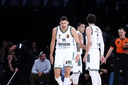 Παρί – Παναθηναϊκός 95-101: Επικό διπλό στην Euroleague με τρομερή τριάδα Μήτογλου, Φαρίντ και Ναν