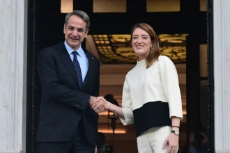 Μητσοτάκης μετά τη συνάντηση με τη Μέτσολα: Η ρευστή κατάσταση απαιτεί από την Ευρώπη να ενηλικιωθεί