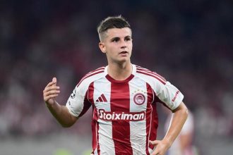 Ένα παιδί μετράει τ’ άστρα: Πήρε το Golden Boy Web ο Χρήστος Μουζακίτης!