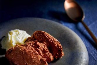 Μους σοκολάτα με σαντιγί χωριστά!