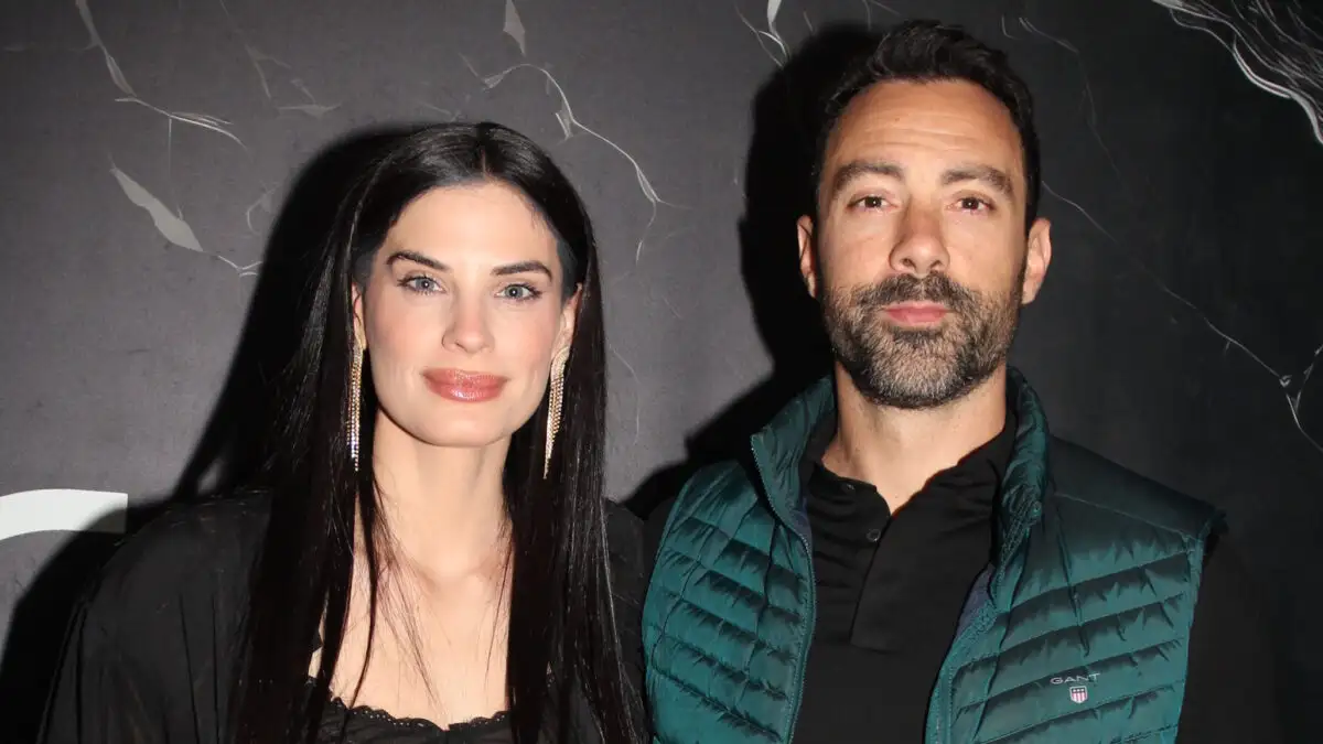 Χριστίνα Μπόμπα για Σάκη Τανιμανίδη: «Τον χαζεύω με τα παιδιά και να τον ξαναερωτεύομαι»