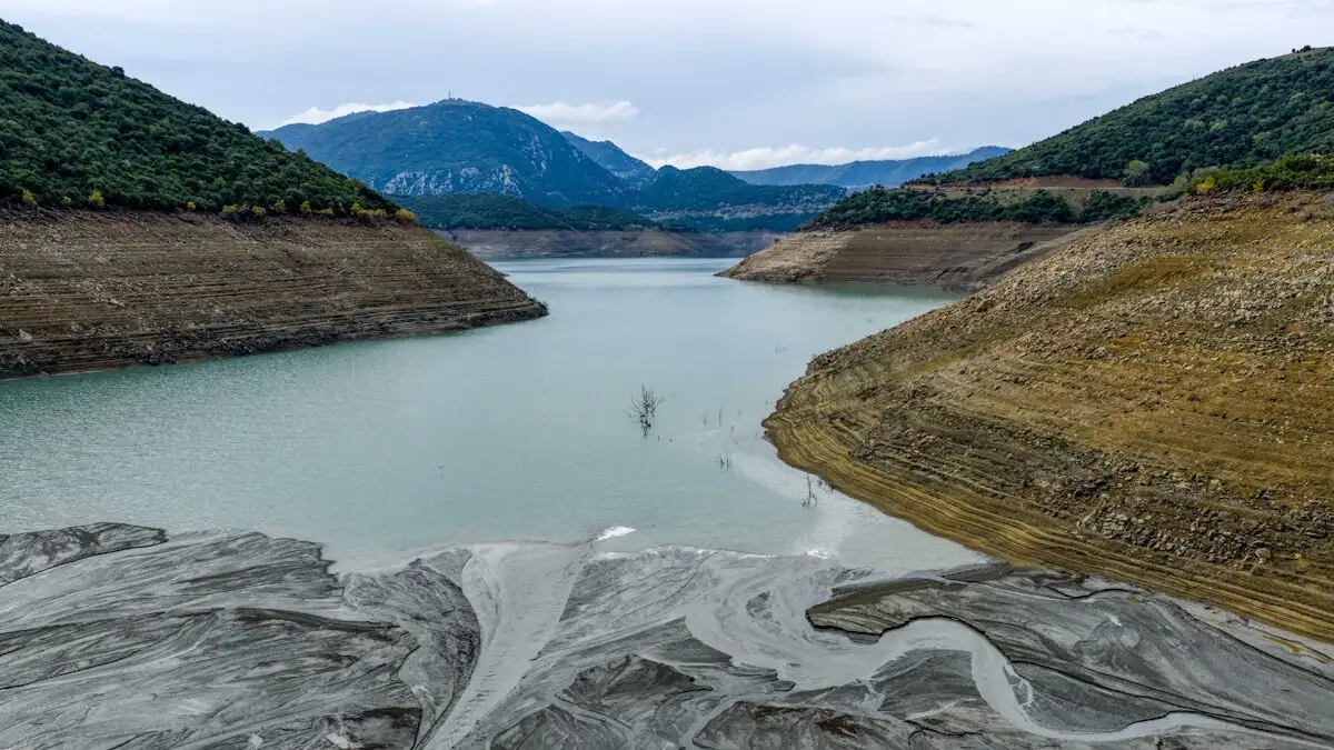 Σε «έκτακτη ανάγκη» η Αττική και το Μεγανήσι Λευκάδας για τη λειψυδρία - Η εισήγηση της ΡΑΑΕΥ