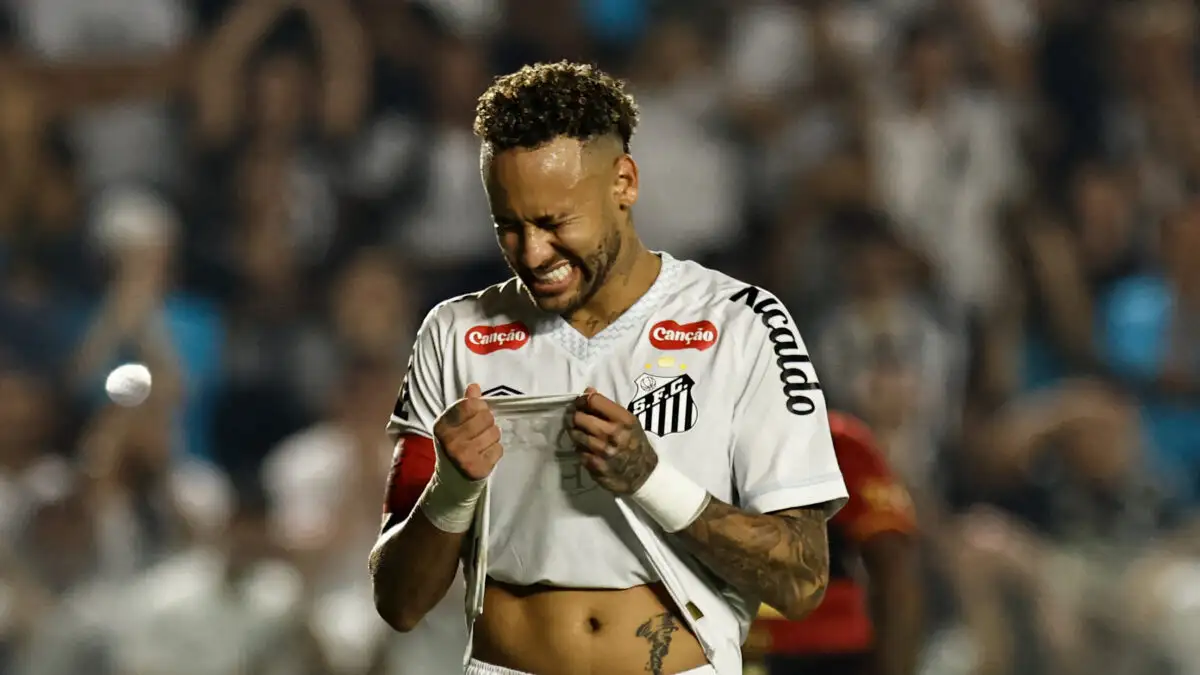 Ο Νεϊμάρ έπαιξε τραυματίας και με γκολ και ασίστ έδωσε τρίποντο παραμονής στη Σάντος!