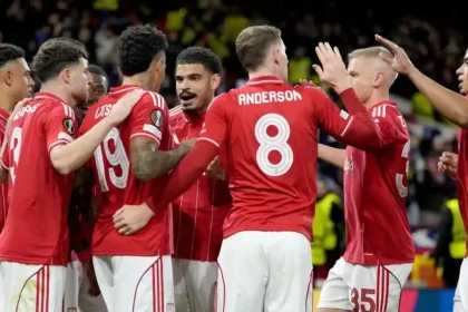 «Χρυσό» τρίποντο η Νότιγχαμ