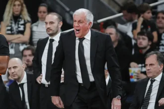 Ο Ομπράντοβιτς ξέσπασε για την ήττα της Παρτιζάν: «Είναι ντροπιαστικό, οι παίκτες ήταν στα κινητά τους στα αποδυτήρια»