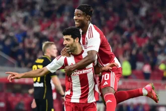 Ολυμπιακός – Άρης 2-1: Ποντένσε, Ταρέμι και Τζολάκης έστειλαν τους Πειραιώτες στην κορυφή της Super League