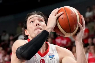 Ο Τσέντι Όσμαν εκτός δωδεκάδας για το παιχνίδι της Εθνικής Τουρκίας με την Ελβετία