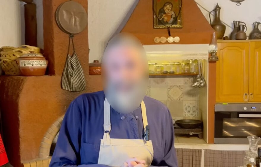 Κύκλωμα ναρωτικών: Οι αποκαλυπτικοί διάλογοι των παλαιοημερολογιτών ιερέων με την αρχηγό, ο τιμοκατάλογος και ο ναός «καβάτζα»