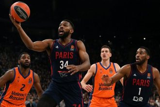 Euroleague: Η Παρί νίκησε 90-86 τη Βαλένθια με μεγάλη ανατροπή