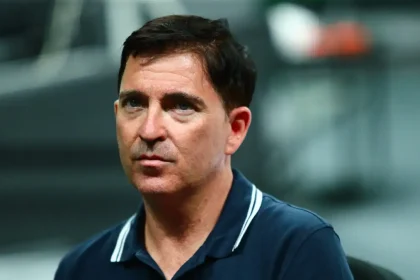 Ο Τσάβι Πασκουάλ επέστρεψε κι επίσημα στην Μπαρτσελόνα με συμβόλαιο μέχρι το 2028