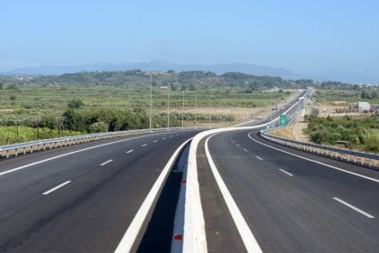 Πατρών–Πύργου: Προσοχή, από σήμερα εκτροπή κυκλοφορίας και στις δύο κατευθύνσεις από τον Κόμβο ΒΙ.ΠΕ. έως την Κάτω Αχαΐα