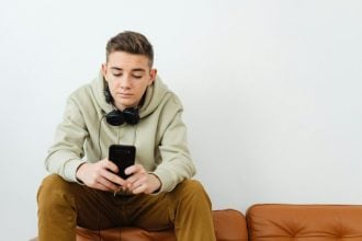 Η εφηβεία διαρκεί μέχρι τα 32