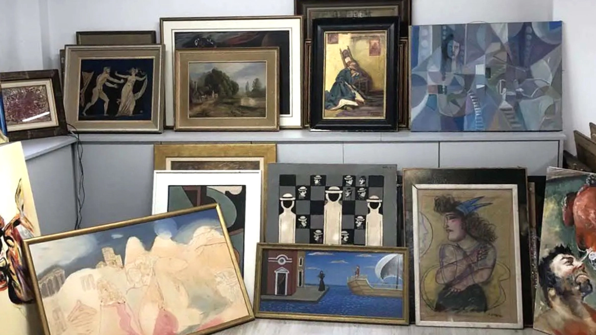 Εξαρθρώθηκε κύκλωμα με 480 πλαστούς πίνακες ζωγραφικής - Κατασχέθηκαν όπλα και σφαίρες