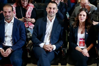 Εν αναμονή εξελίξεων στη Νέα Αριστερά μετά τη νέα ήττα Χαρίτση στην Κ.Ε. 