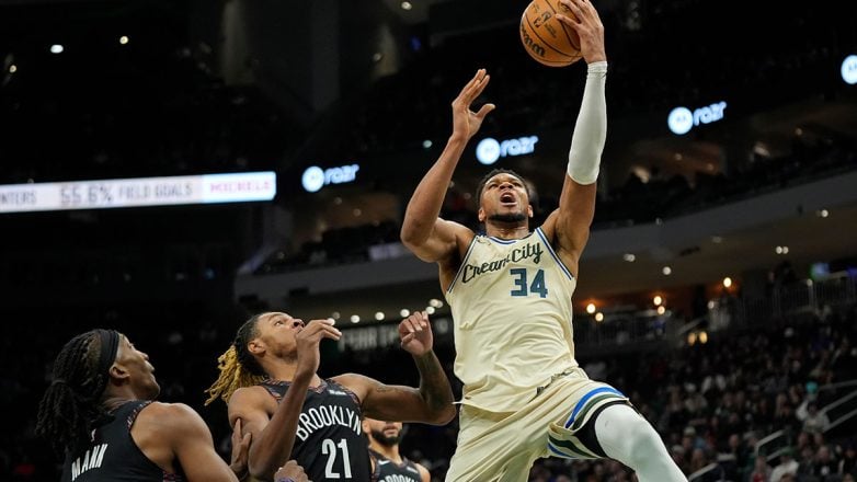 NBA: Ο Αντετοκούνμπο ξεπέρασε τους 21.000 πόντους και οδήγησε τους Μπακς στη νίκη επί των Νετς