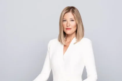 «Καρφιά» από τη Ράνια Τζίμα για τον Στάθη Παναγιωτόπουλο: «Πόσες ακόμη πρέπει να εκβιάσει; Θα λέει ”με συγχωρείτε” και θα πηγαίνει παρακάτω»