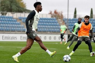 Ρεάλ Μαδρίτης: Κρίσιμη η αυριανή προπόνηση για Τσουαμενί και Ρίντιγκερ