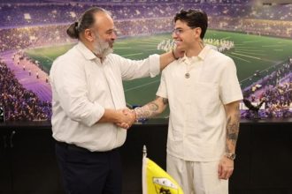 Για πάντα «κιτρινόμαυρος»: Ανανέωσε με την ΑΕΚ μέχρι το 2030 ο Ρότα