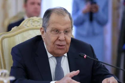 O Σεργκέι Λαβρόφ δηλώνει έτοιμος να συναντηθεί με τον Μάρκο Ρούμπιο