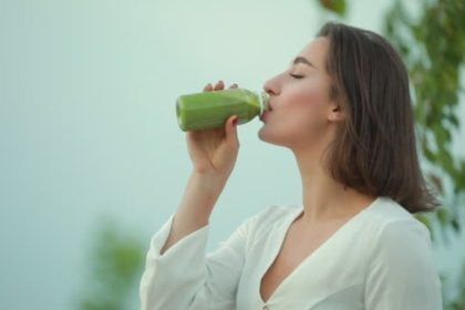 Πιες αυτό το smoothie και… πες αντίο στο πρήξιμο