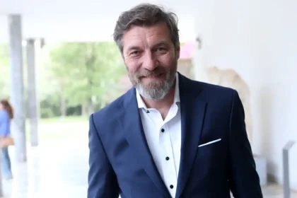 Γιάννης Στάνκογλου: «Ξυπνώ 7 το πρωί για να μαγειρέψω στα παιδιά μου - Κοντεύω πενταετία ελεύθερος»