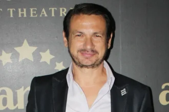 Σταύρος Νικολαΐδης: Όλοι οι ηθοποιοί γνωρίζουμε από πού ξεκίνησε ο καθένας και τι έχει κάνει για να ανέβει