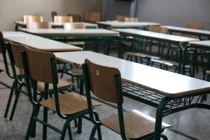 «Είναι μελλοντικός βιαστής» έλεγε η δασκάλα στο Λουτράκι για το 6χρονο παιδί που την άγγιξε για να της δείξει τη ζωγραφιά του