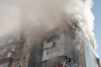 Ουκρανία: 9 νεκροί από ρωσική επίθεση στην Τερνοπίλ – Χτύπησαν πολυκατοικίες