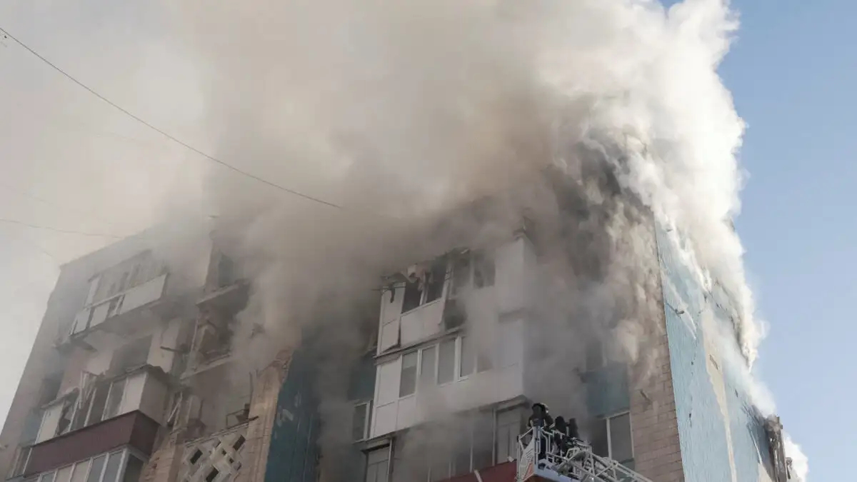 Ουκρανία: 9 νεκροί από ρωσική επίθεση στην Τερνοπίλ – Χτύπησαν πολυκατοικίες