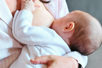 Παγκόσμια Εβδομάδα Μητρικού Θηλασμού 2025: Bιώσιμα συστήματα υποστήριξης