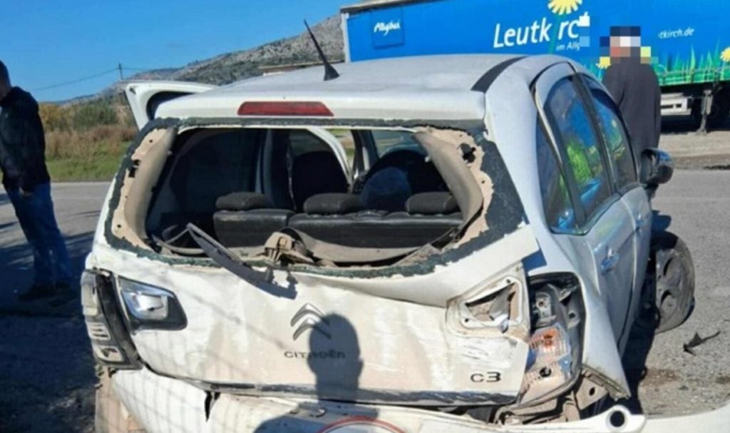 Σφοδρό τροχαίο στο Μεσολόγγι (ΦΩΤΟ)