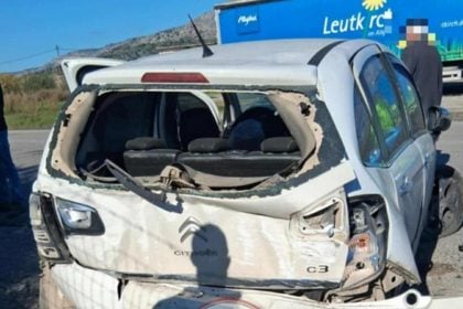 Σφοδρό τροχαίο στο Μεσολόγγι (ΦΩΤΟ)