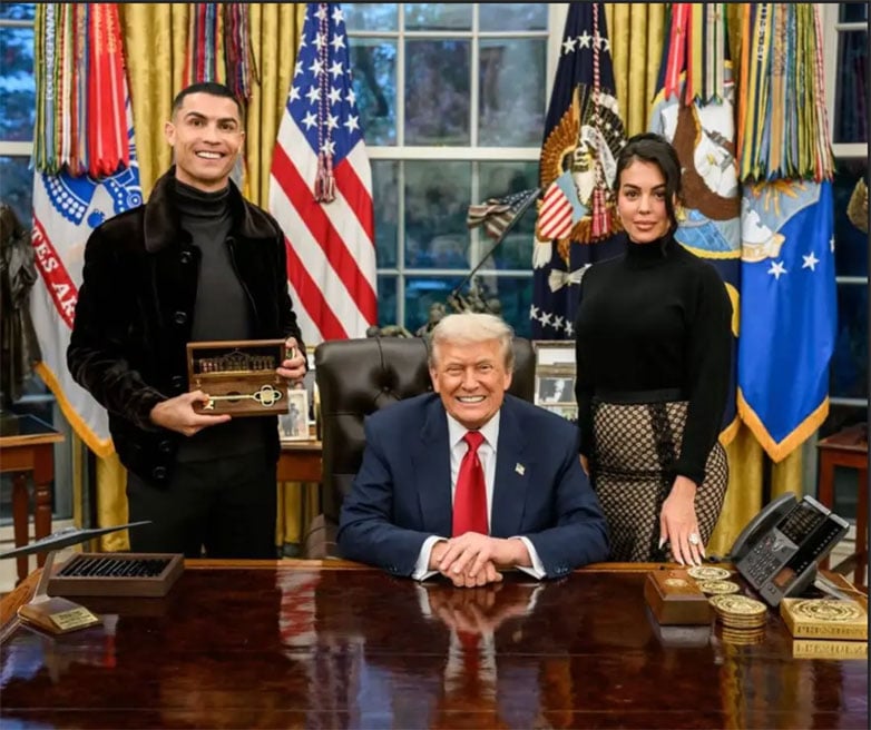 Ο Ντ. Τραμπ ξενάγησε τον Κριστιάνο Ρονάλντο στον Λευκό Οίκο - Αντιδράσεις από τους οπαδούς του πορτογάλου άσου