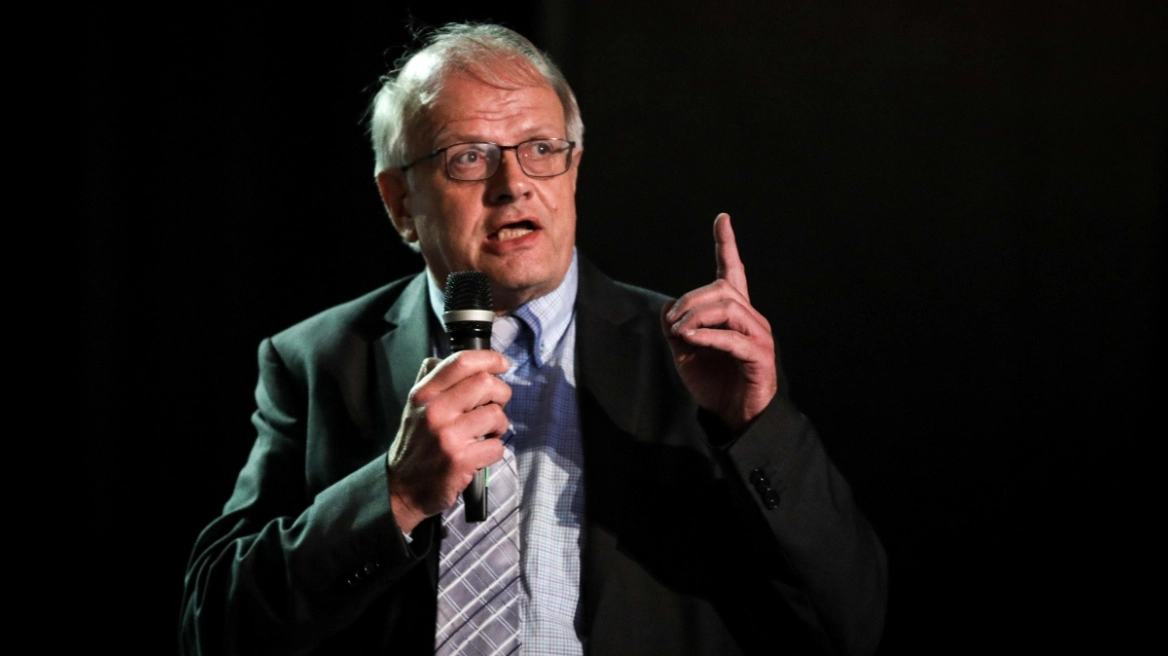 Περιπέτεια υγείας για τον Άκη Τσελέντη - Ήταν 50 ημέρες στο νοσοκομείο