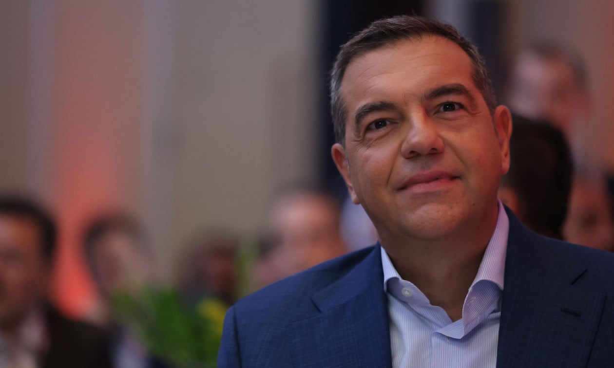 Αλέξης Τσίπρας και οι μηχανές στο «φουλ» - Η νέα ανάρτηση για το βιβλίο του