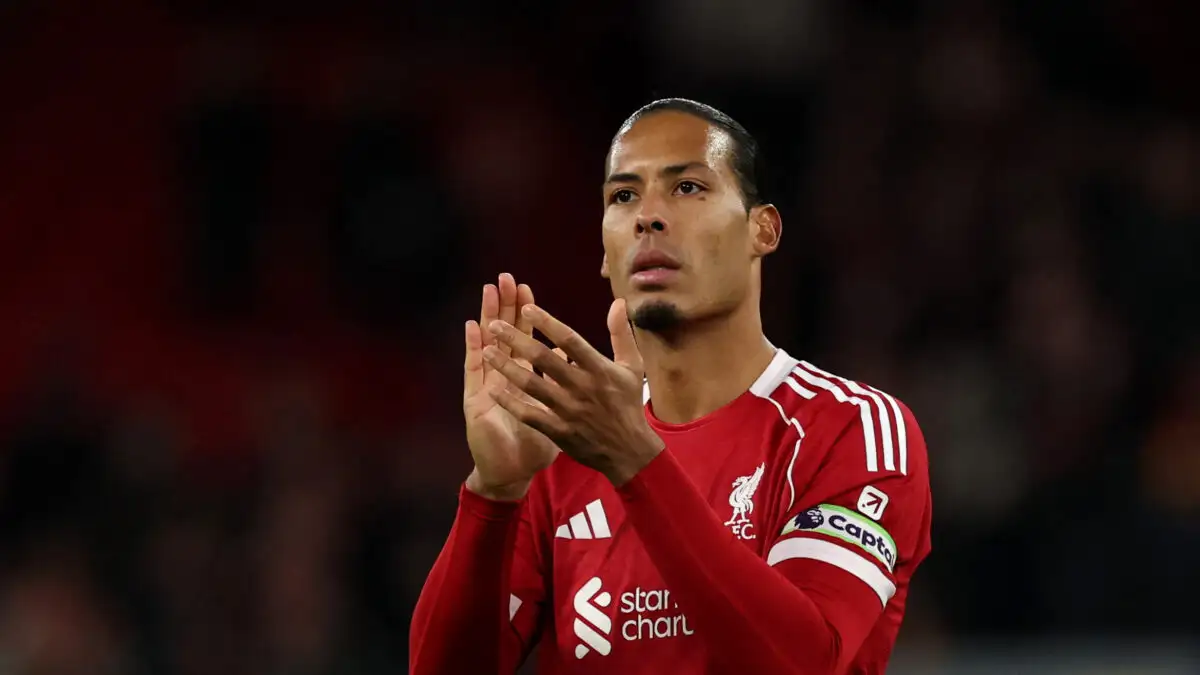 Ξέσπασε ο Φαν Ντάικ για την κριτική στη Λίβερπουλ: «Έφτασαν να λένε ότι θα υποβιβαστούμε»