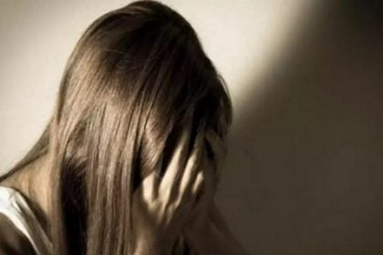 Νεαρή κοπέλα έπεσε θύμα εκβιασμού και δημοσίευσης προσωπικών δεδομένων