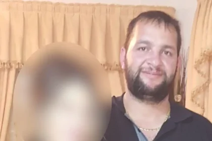 Τη Δευτέρα η κηδεία του 39χρονου που δολοφονήθηκε στα Βορίζια - Σφοδρές αντιδράσεις των συγγενών του όταν αστυνομικοί έφτασαν στο σπίτι του για έρευνα (ΒΙΝΤΕΟ)