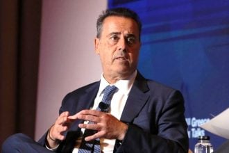 Παπασταύρου για τη γεώτρηση στο Ιόνιο: Αν έχουμε εμπορικά εκμεταλλεύσιμα κοιτάσματα, παραγωγή από το 2030