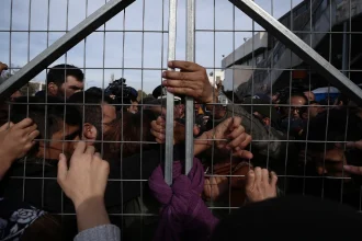 Εξέγερση σε δομή μεταναστών στις Σέρρες - 29 συλλήψεις, δύο αστυνομικοί τραυματίες