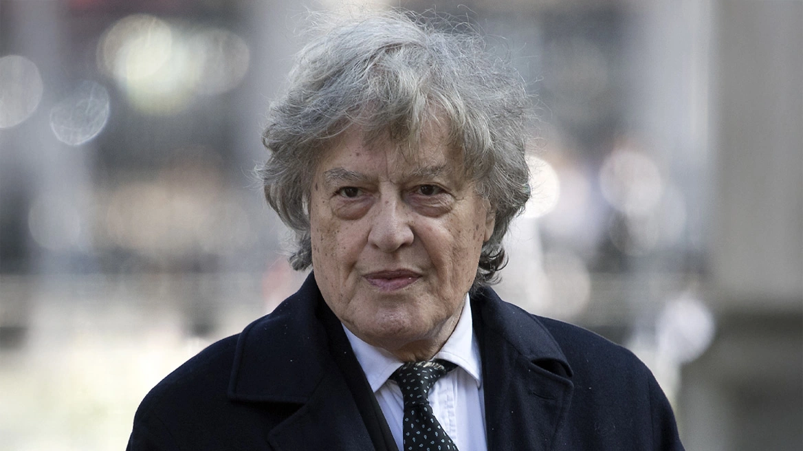 Πέθανε ο οσκαρικός σεναριογράφος Τομ Στόπαρντ