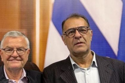 Ο Δημήτρης Καραΐσκος με τον Αντώνη Κουνάβη