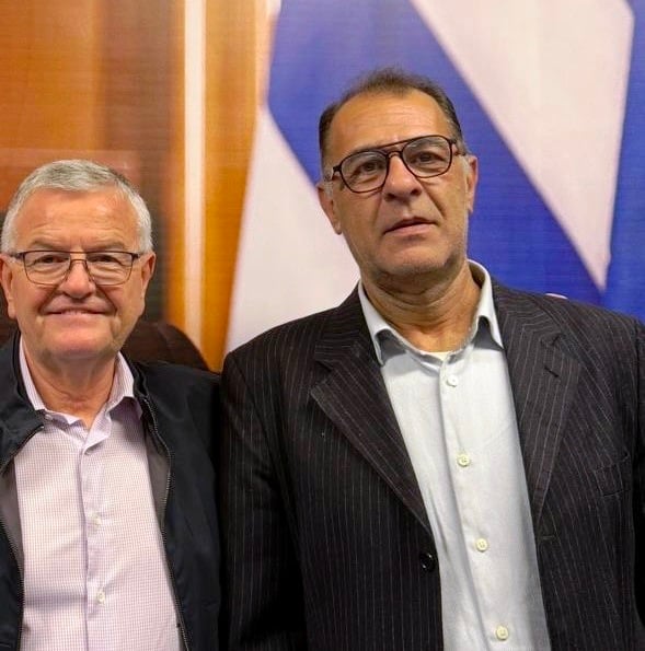 Ο Δημήτρης Καραΐσκος με τον Αντώνη Κουνάβη