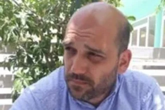 Αποκηρύσσοντας το παρελθόν